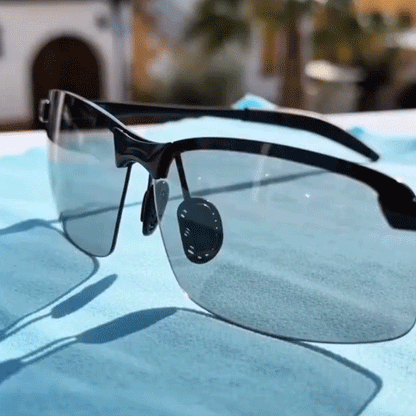 Photochromic Polarized Driving Sunglasses – Helps Reduce Glare Day & Night + FREE Glasses Pouch & Cleaning Cloth 🎁